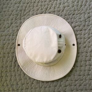 New vintage Tilley hat